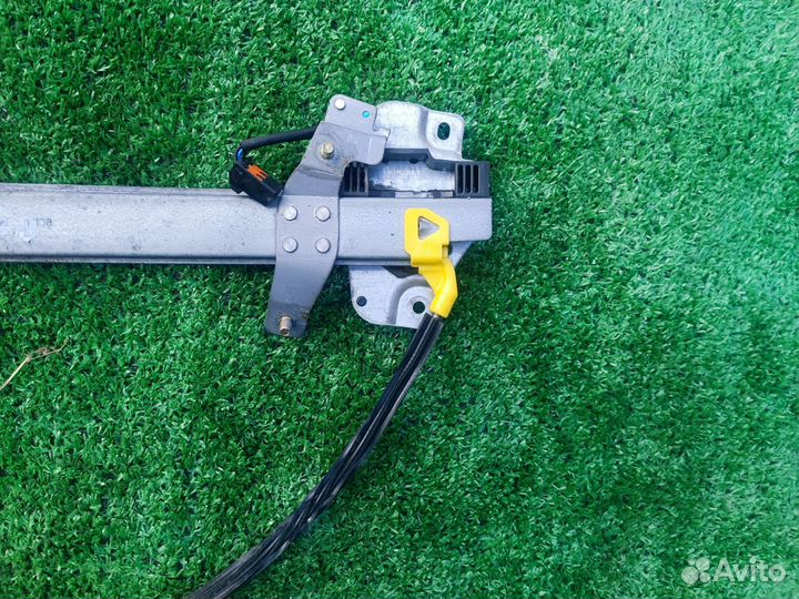 Стеклоподъёмник передний левый Мазда 323 BJ
