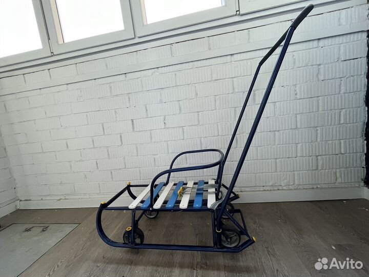 Сани на колесах Ника