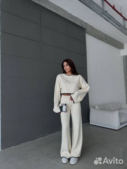 Костюм женский