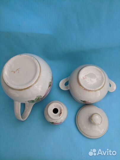 Молочник, сахарница и солонка от сервиза
