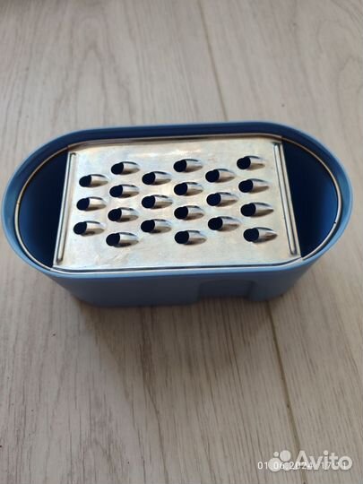 Терка с ёмкостью с 2 насадками