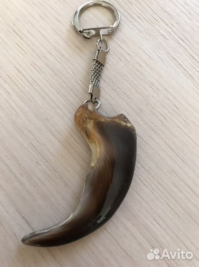 Брелок с мамонтовой кости с самородком