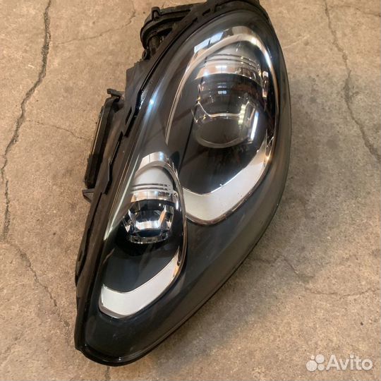 Фара левая porsche cayenne 958.2