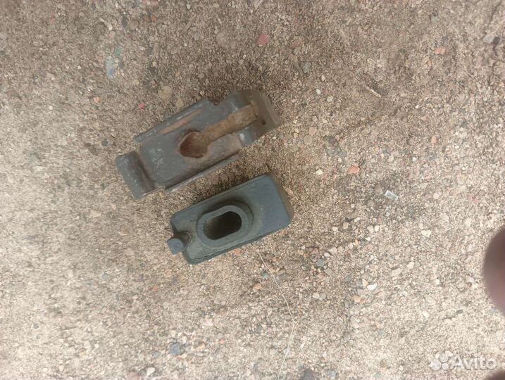 Замок троса сцепления Volkswagen golf 3