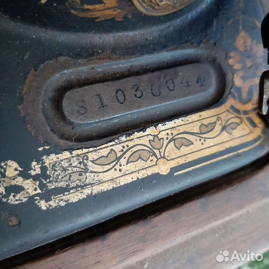 Швейная машинка Singer