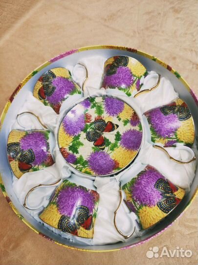 Чайный сервиз на 6 персон