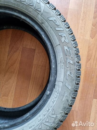Pirelli Winter Carving Edge 205/55 R16