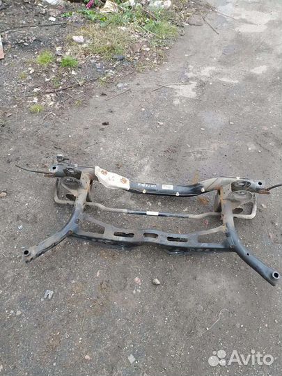 Задний подрамник skoda octavia a5