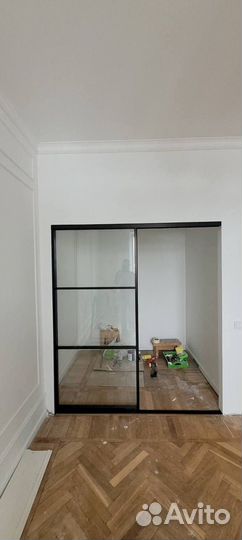 Раздвижная перегородка с матовым стеклом