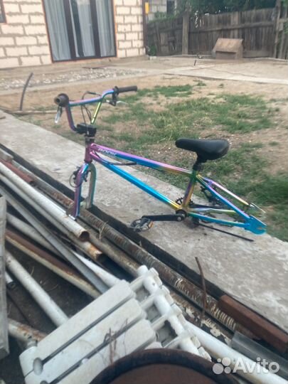 Велосипед BmX бензинового цвета обмен интересует