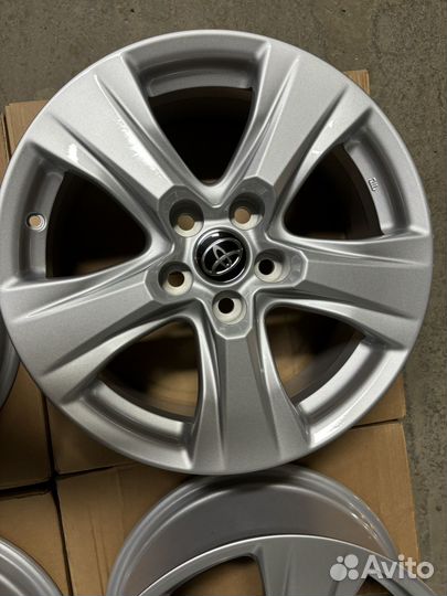 Литые диски r17 5x114.3 Toyota Rav 4 Оригинал