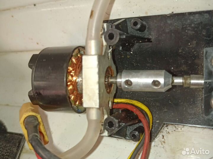 Катер на радио управление. Vector sr48