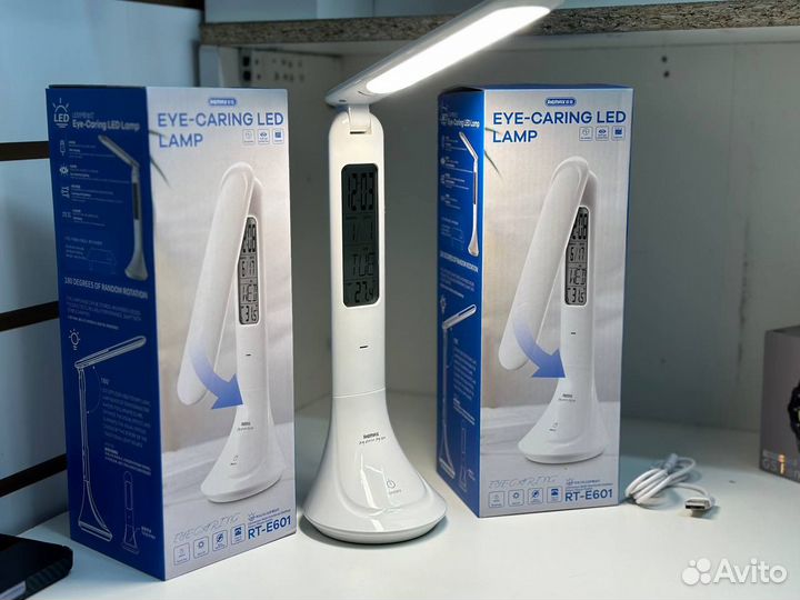 Настольная лампа