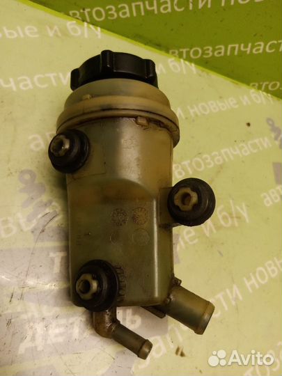 Бачок гидроусилителя Ford Focus 1 USA седан 2.0