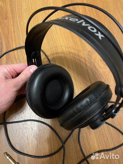 Продам наушники
