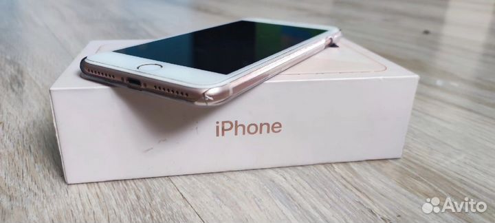 iPhone 8 Plus, 64 ГБ