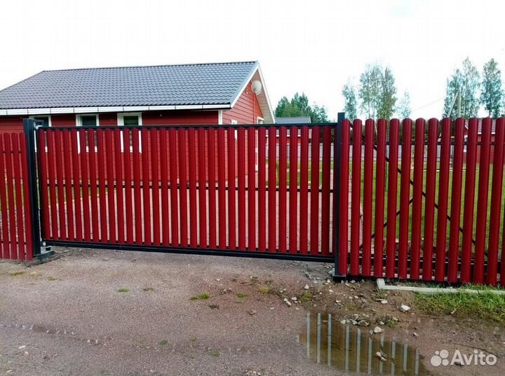 Откатные ворота с врезной калиткой