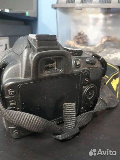 Зеркальный фотоаппарат Nikon d3100