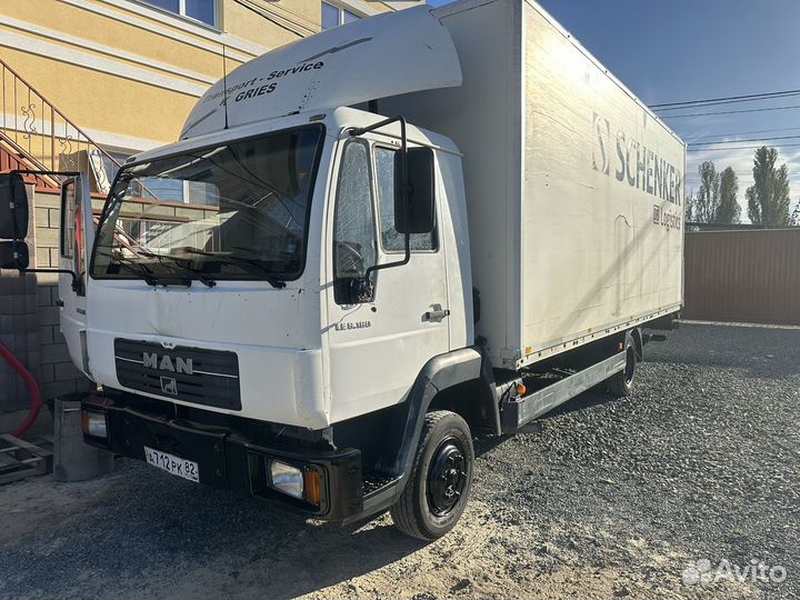 MAN LE 8.180, 2004