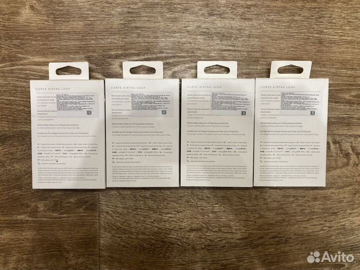 Чехол-брелок Native Union Curve Airtag Loop