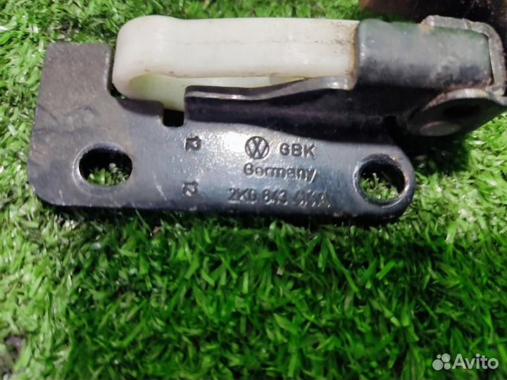 Ограничитель двери задней volkswagen Caddy 3 2013