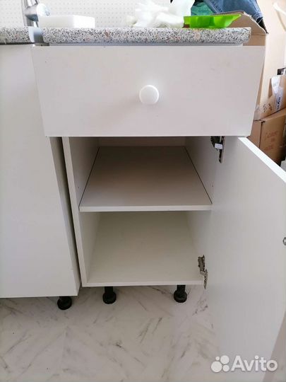 Кухонный гарнитур бу с мойкой