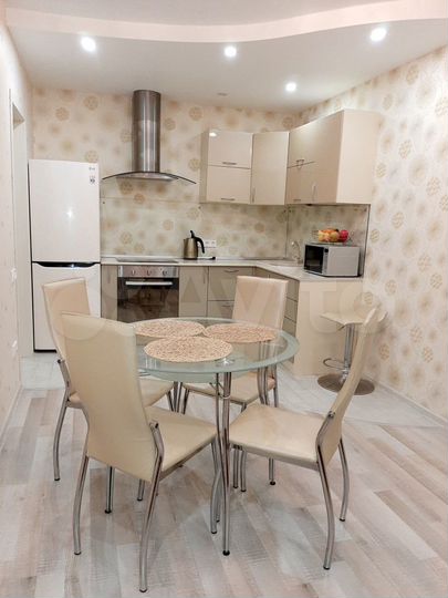 3-к. квартира, 76 м², 10/12 эт.