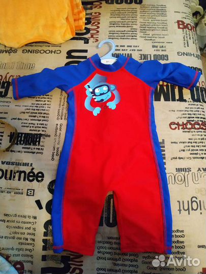 Костюм для плавания и моря