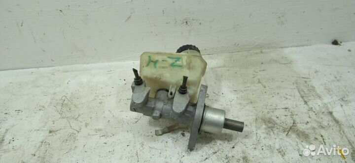 Цилиндр тормозной главный