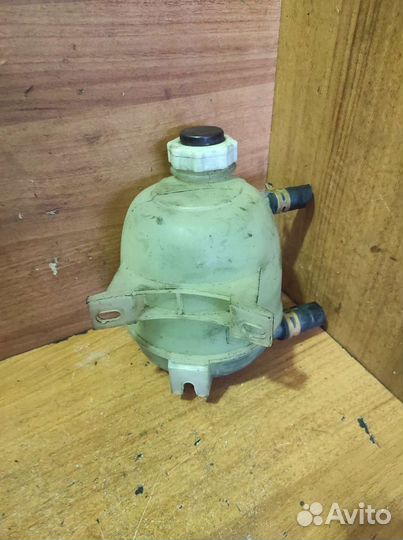 Бачок расширительный Renault Logan