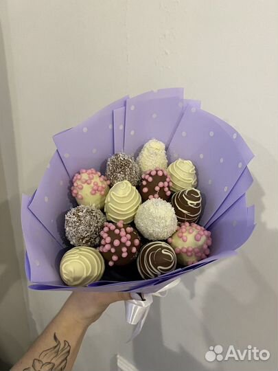 Клубника в шоколаде Омск