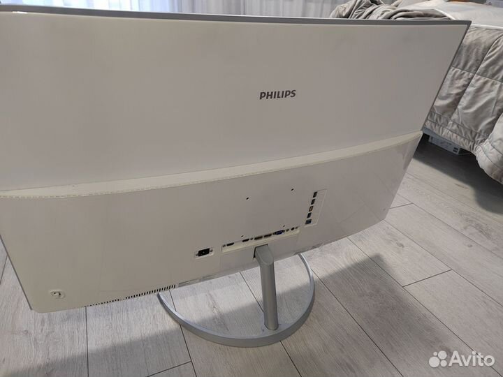 Монитор Philips 40