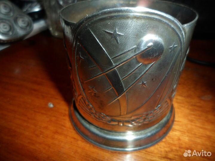 Коллекционный подстаканник с резным стаканом