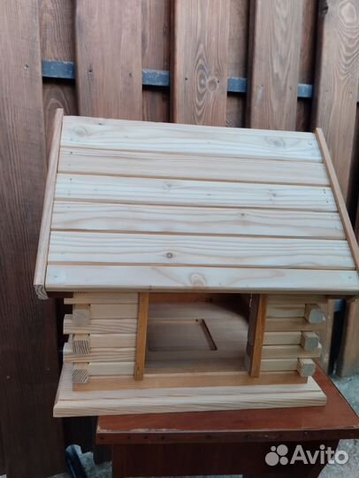 Кормушка для птиц