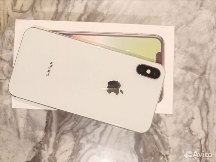 iPhone X, 64 ГБ