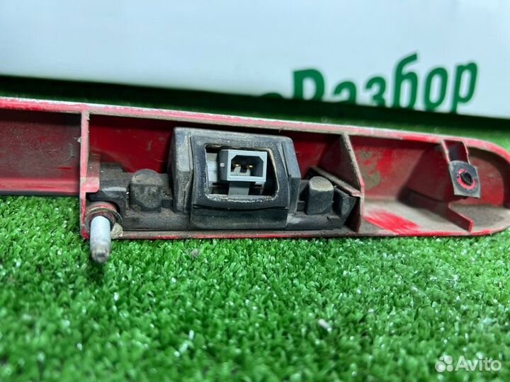 Накладка крышки багажника Audi A4 B5 1.8 ADR 1996