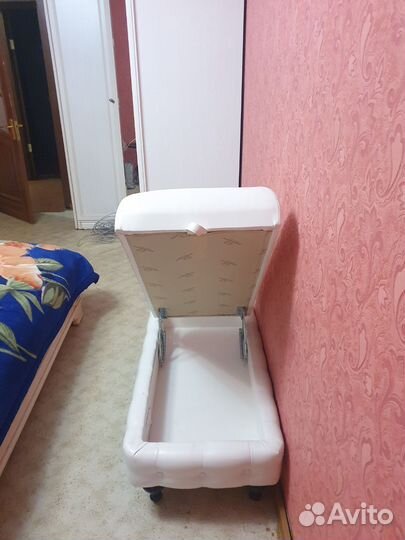 Продам угловой шкаф, очень удобный и красивый