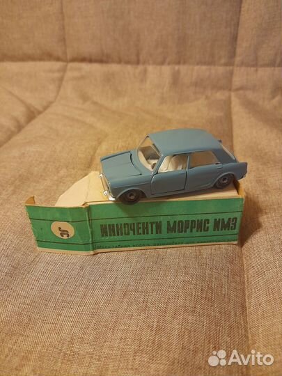Модель автомобиля 1 к 43