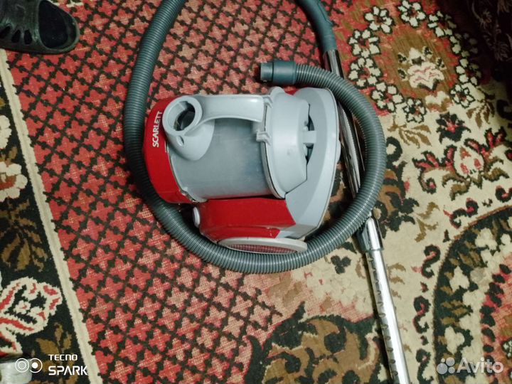 Пылесос Scarlett 1500w