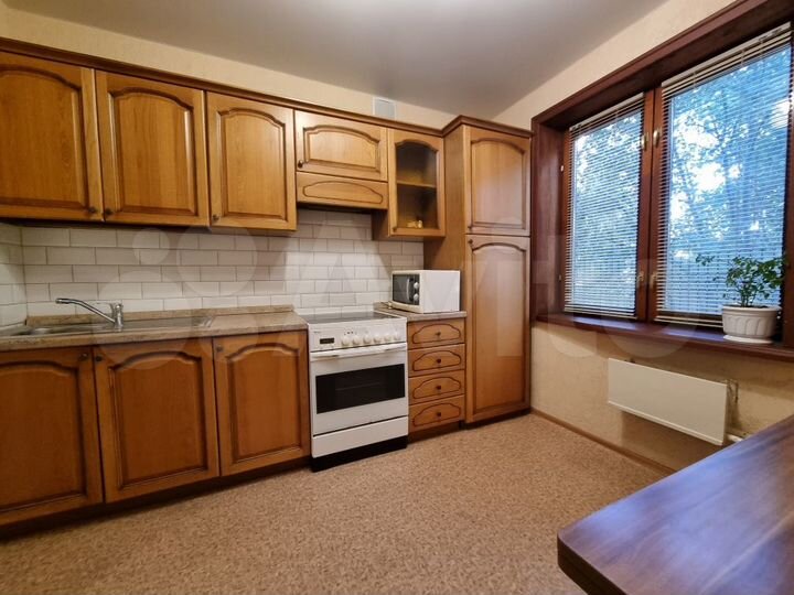 2-к. квартира, 55 м², 2/9 эт.