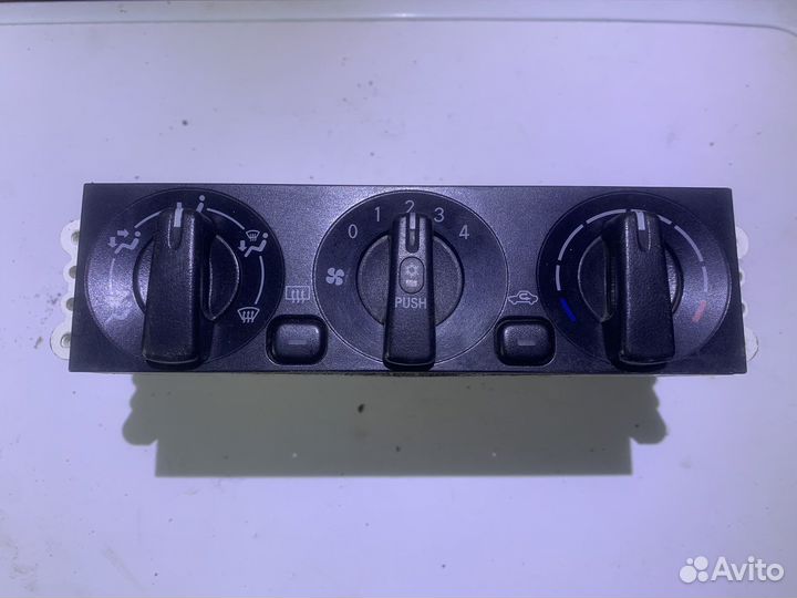 Блок управления отопителем Mitsubishi dingo