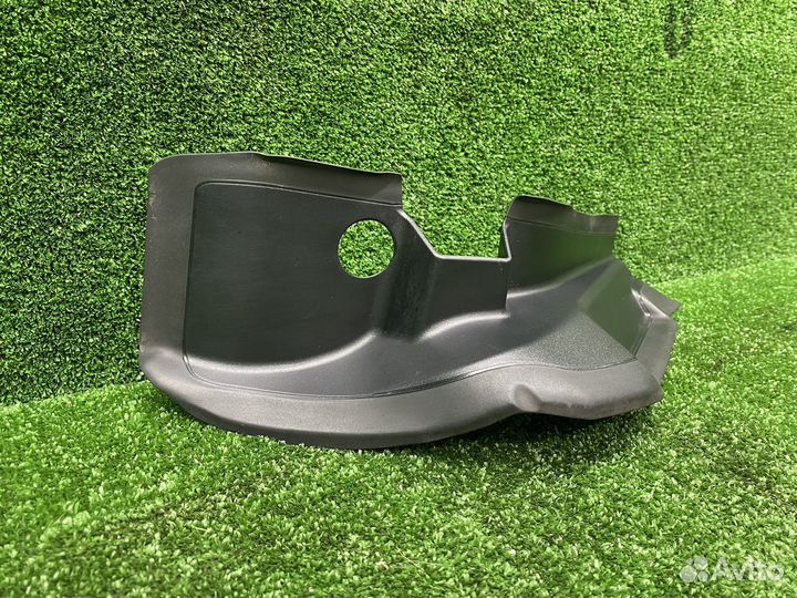 Накладка водосточного желобка левая BMW X7 G07