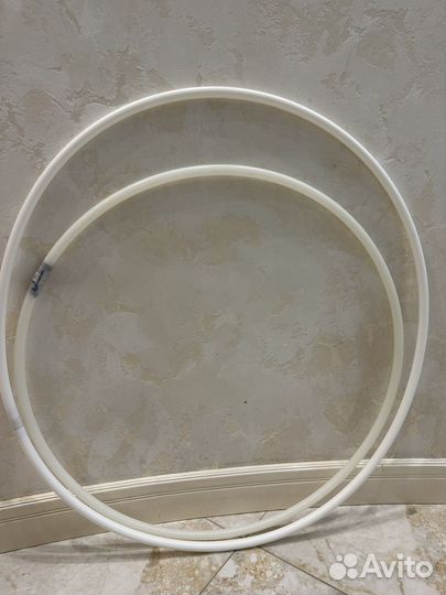 Обруч гимнастический