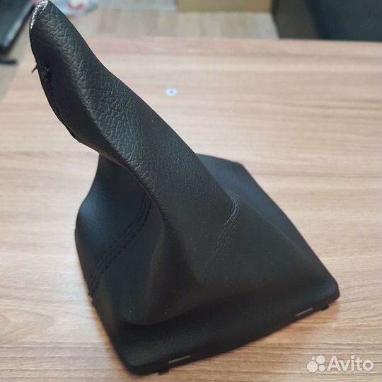 Чехол кулисы МКПП Ford Focus 2 рестайлинг Titanium