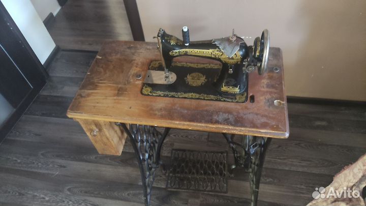 Швейная машина пгмз