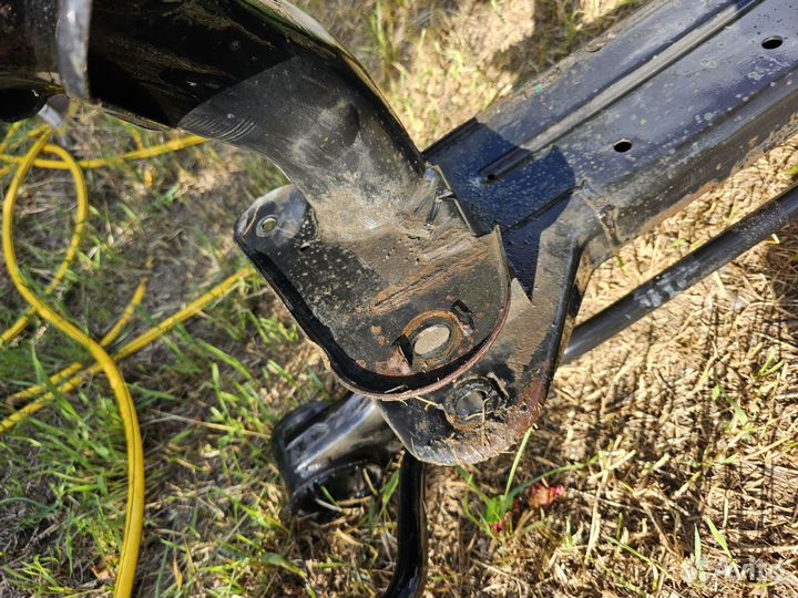 Подрамники Передний и Задний Х5 Е53