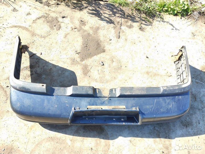 Бампер задний Honda Legend 1991-1996