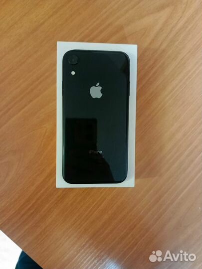 iPhone Xr, 64 ГБ