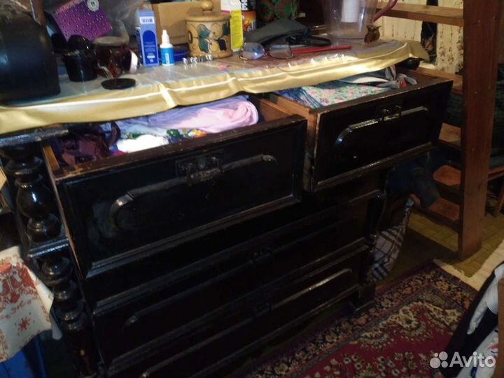 Антикварный комод