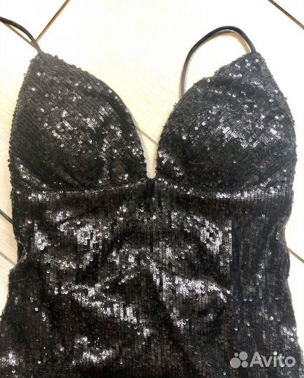 Платье с пайетками